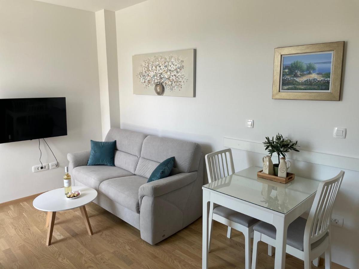 Studio Apartment Maris Podstrana Ngoại thất bức ảnh